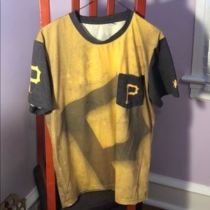 Pittsburgh Pirates pocket tee